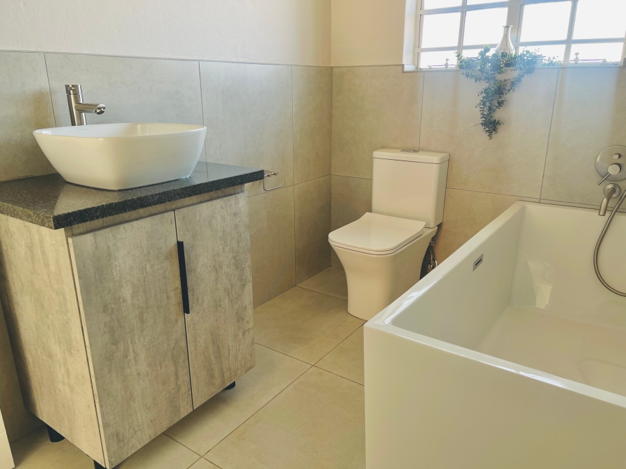 3 Bedroom Property for Sale in Waterval East North West